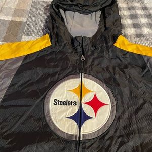 Pittsburgh Steers zip up jacket. Great condition size XL